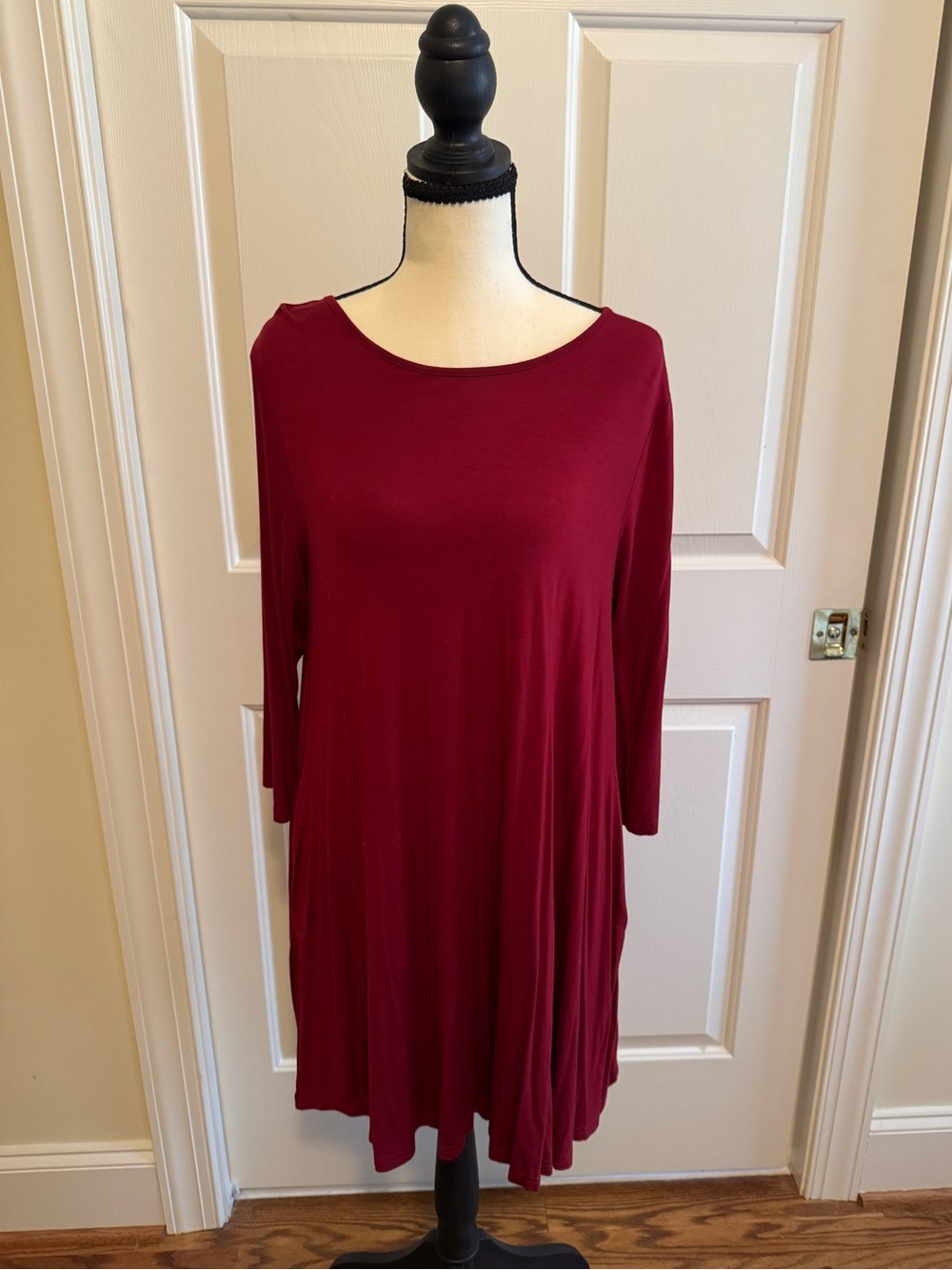 Yelete Burgundy 3/4 inch Sleeve Knee Length Dress
